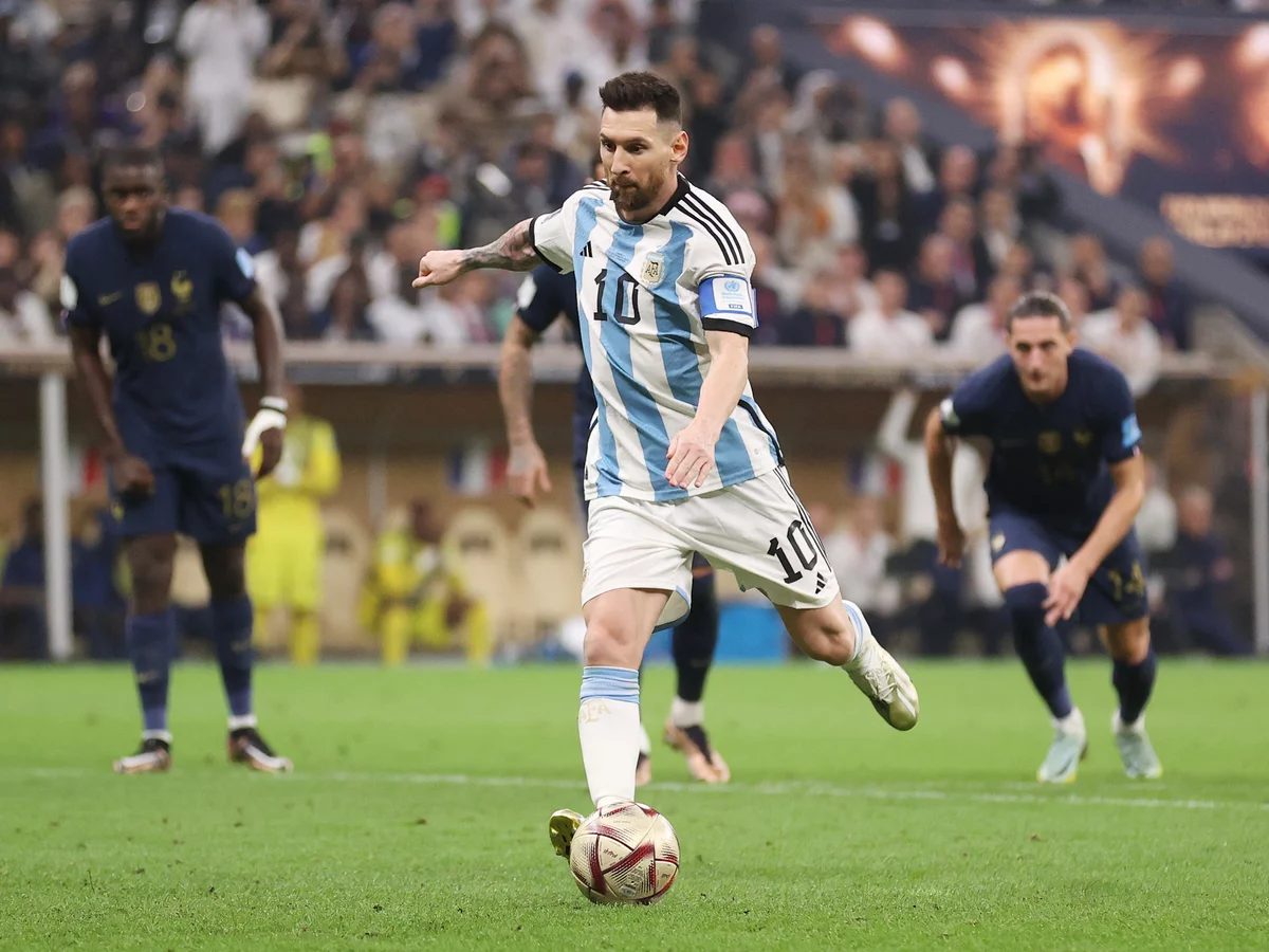 Messi's taking penalty